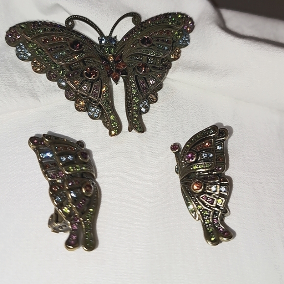 Vintage Butterfly Brooch and Matching earrings selling as a pair